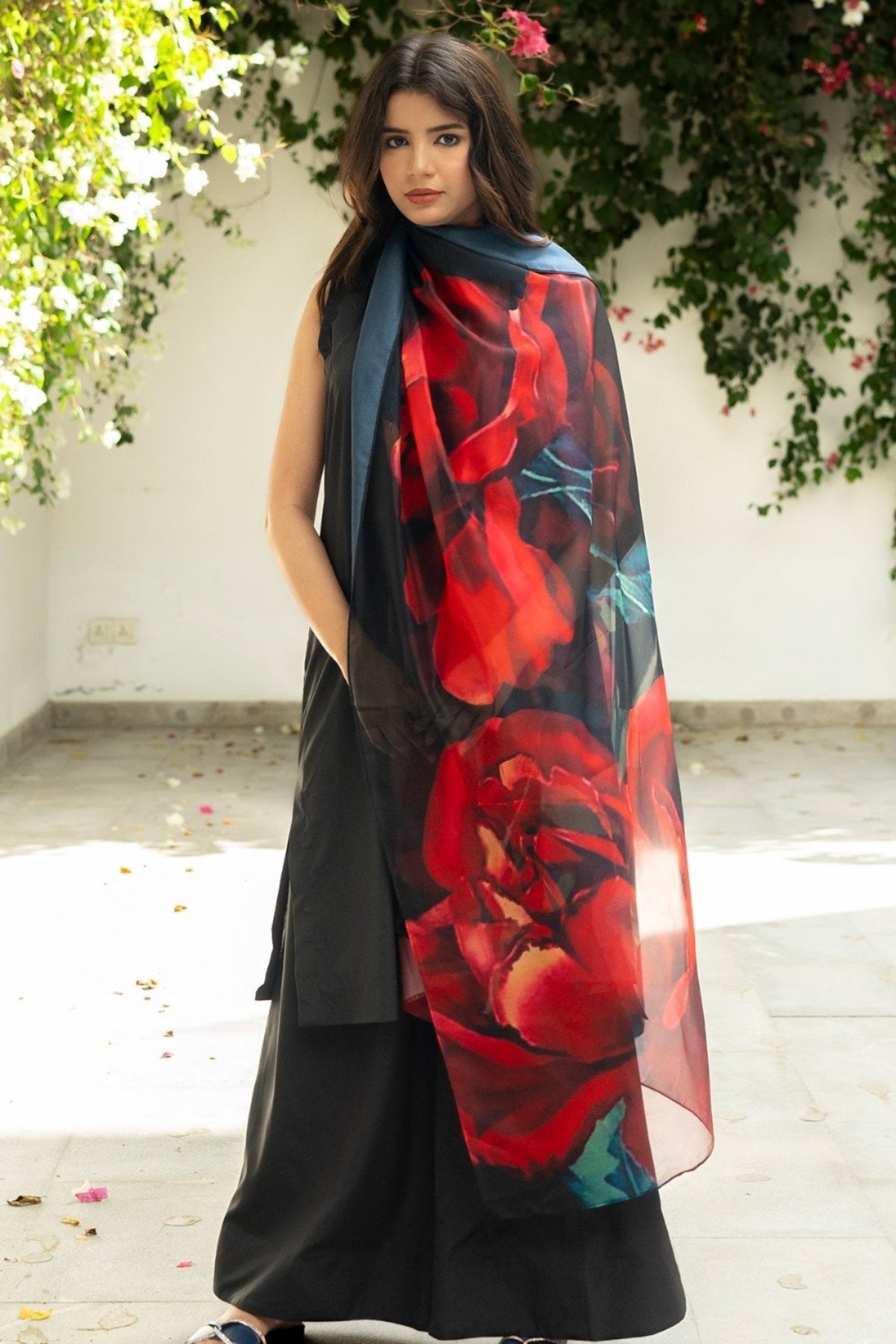 Laal Gulab Dupatta